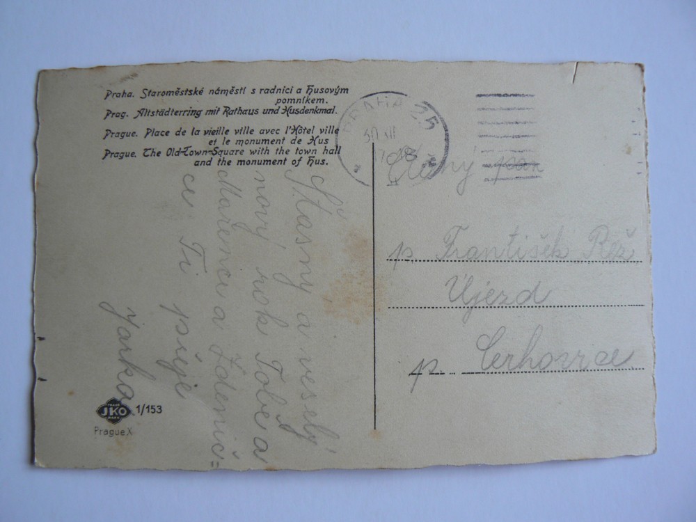 PRAHA Staroměstské náměstí radnice Husův pomník