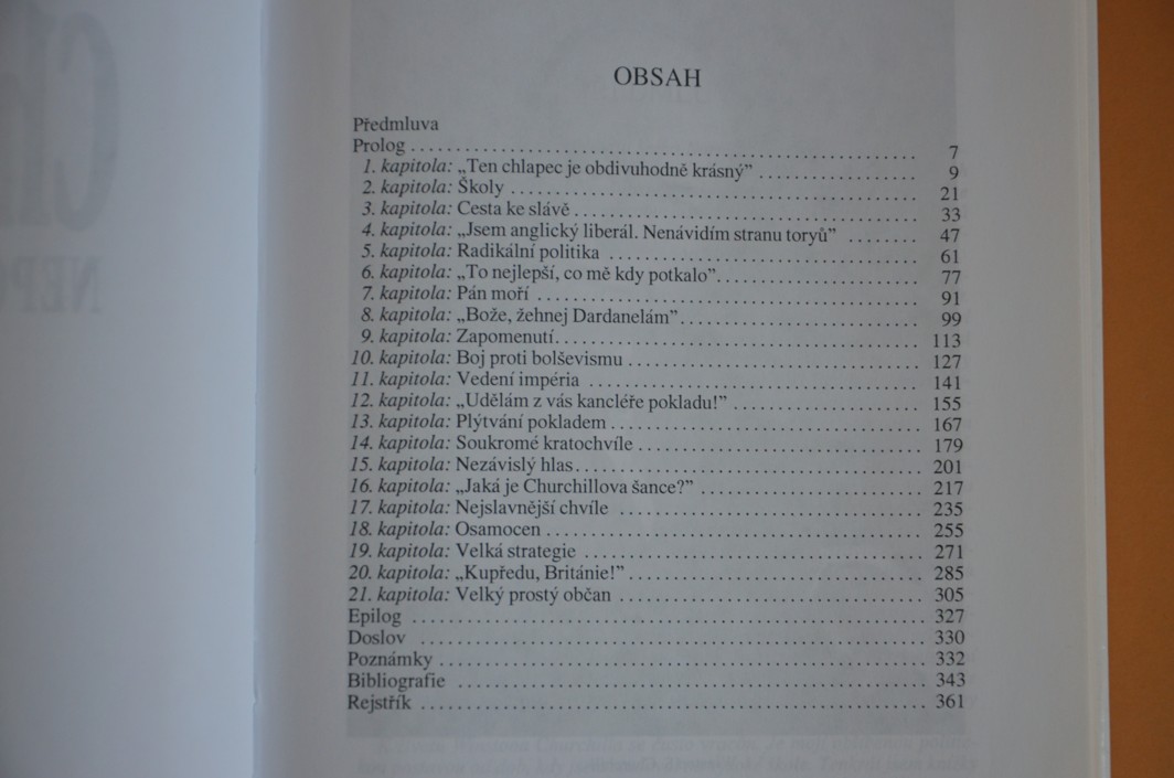 CHURCHILL - NEPODDAJNÝ ŽIVOT Norman Rose