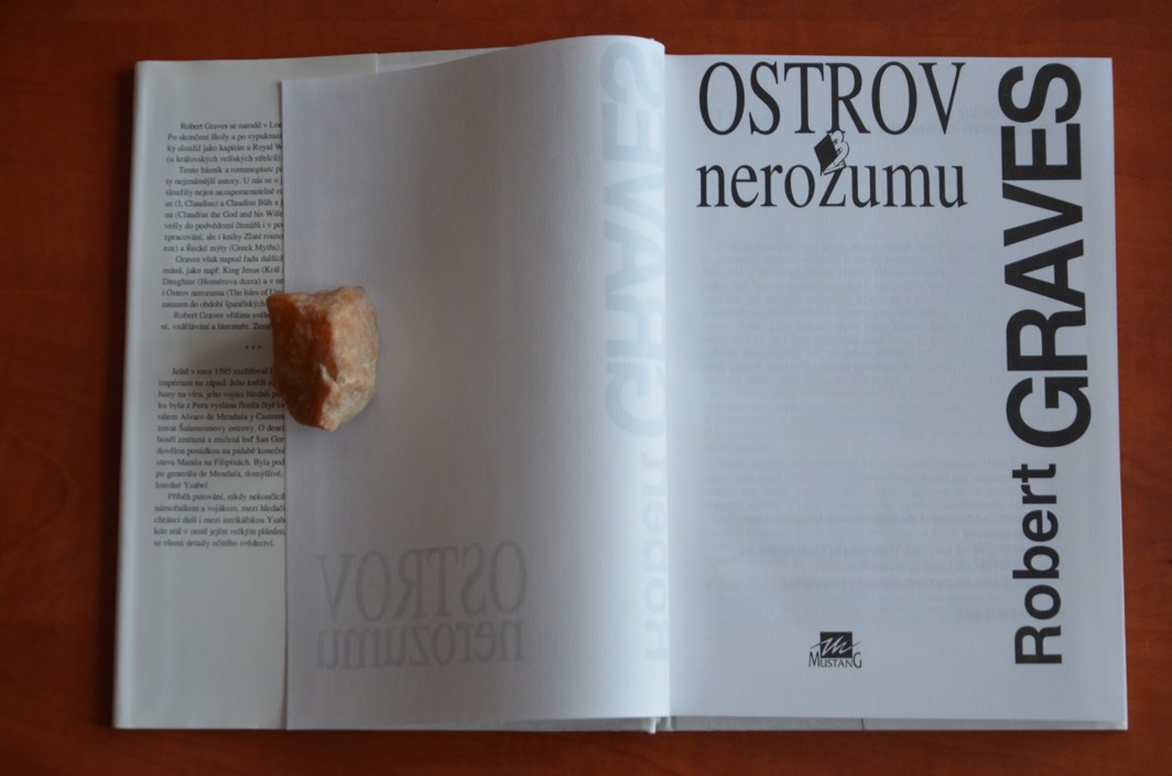 OSTROV NEROZUMU Robert Graves (1994) - téměř jako nová