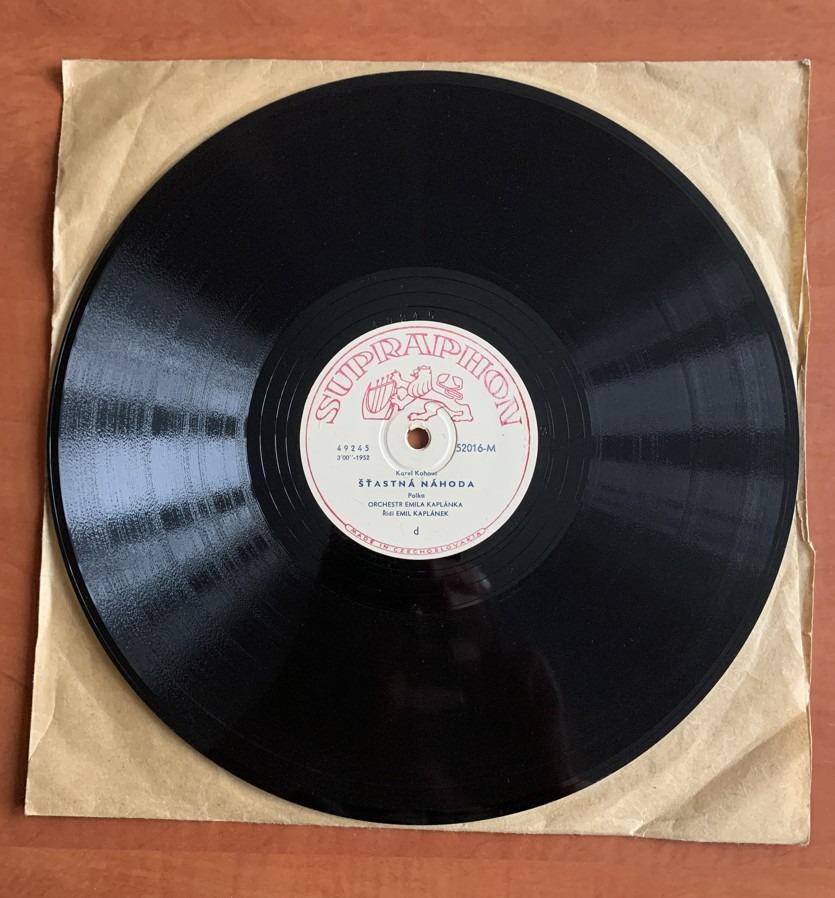 Šelaková deska ŠŤASTNÁ NÁHODA / UZEL NA ŠÁTKU Supraphon 1952
