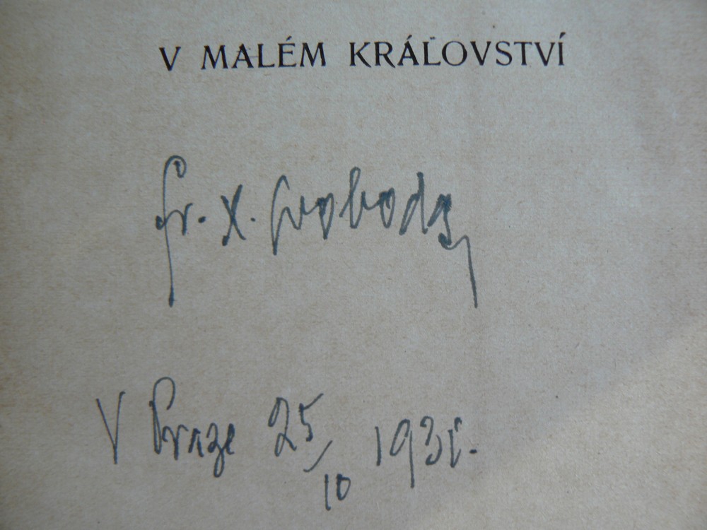 V MALÉM KRÁLOVSTVÍ (s originálním podpisem autora)