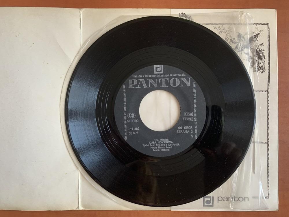 SP BANJO BAND IVANA MLÁDKA Dáša jedla cukroví 1976 PANTON