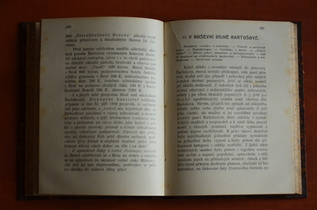 Z PAMĚTÍ A ŽIVOTA FRANTIŠKA BARTOŠE (r. vyd. 1907)