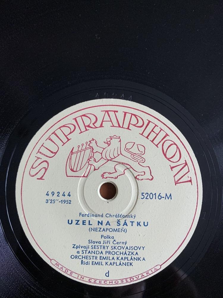 Šelaková deska ŠŤASTNÁ NÁHODA / UZEL NA ŠÁTKU Supraphon 1952