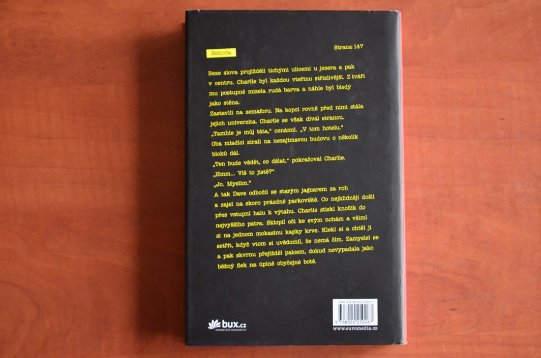 NEHODA - Chris Pavone