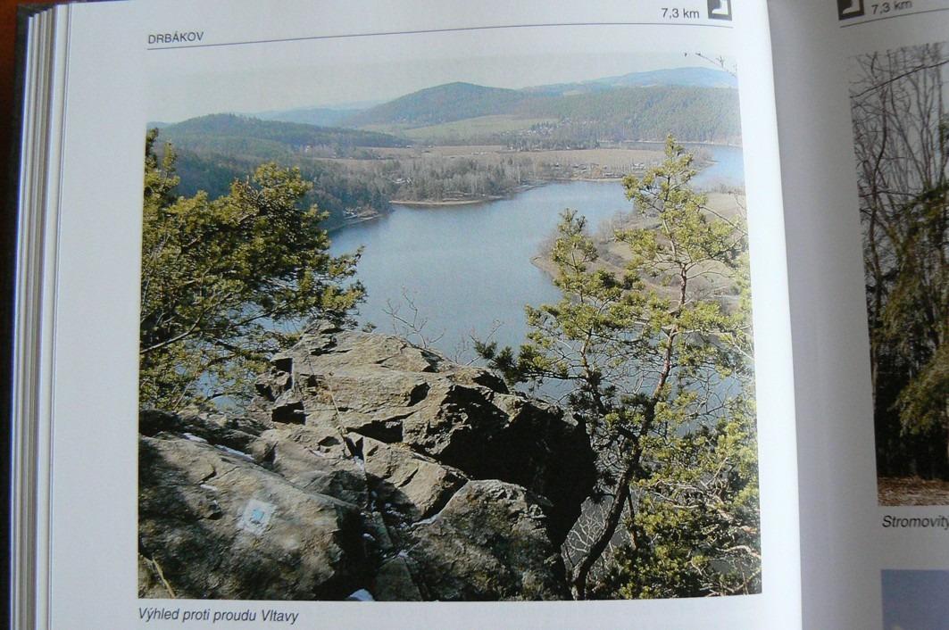 NAUČNÉ STEZKY A TRASY Praha a Středočeský kraj Karel Drábek (2005) - jako nová