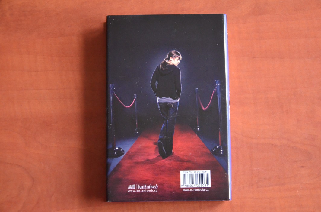 V KŮŽI SUPERMODELKY Meg Cabot (2009)