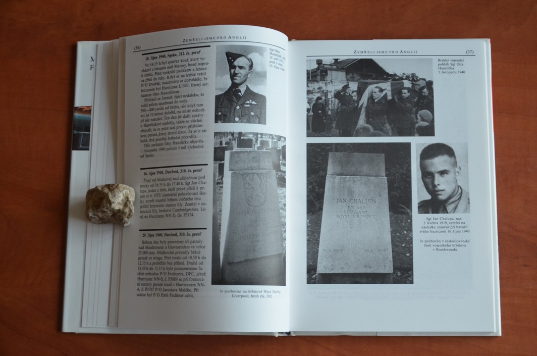 ZEMŘELI JSME PRO ANGLII Manuel F. van Eyck (1993)