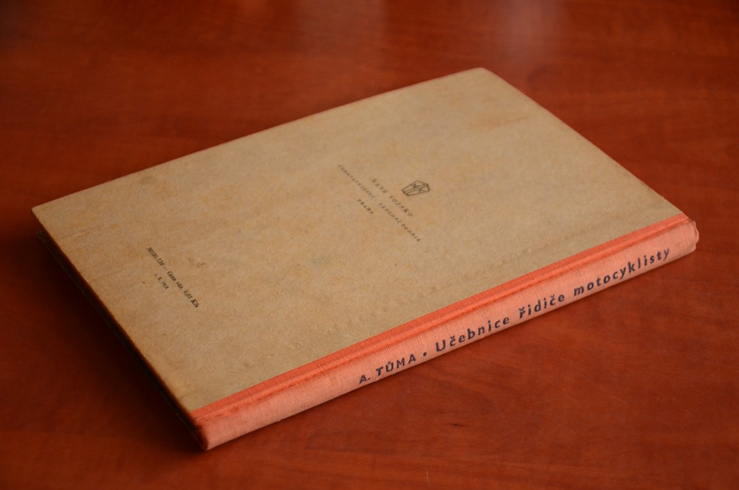 UČEBNICE ŘIDIČE MOTOCYKLISTY (r. vyd. 1954)