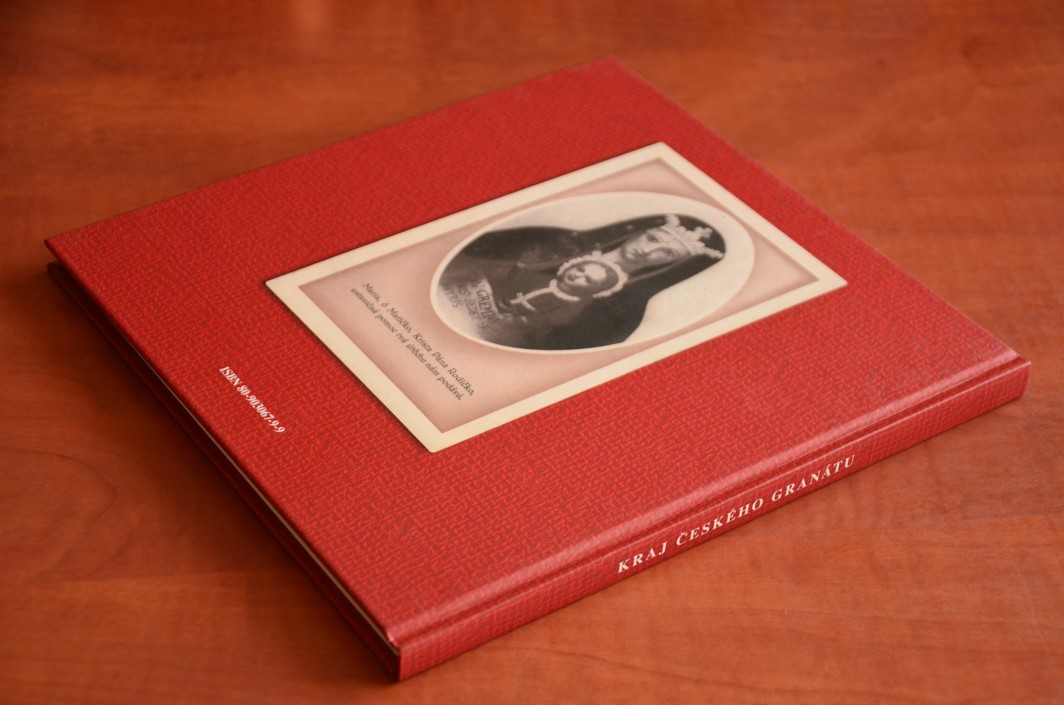 KRAJ ČESKÉHO GRANÁTU NA STARÝCH POHLEDNICÍCH - Miroslav Moravec - Třebenice okres Litoměřice